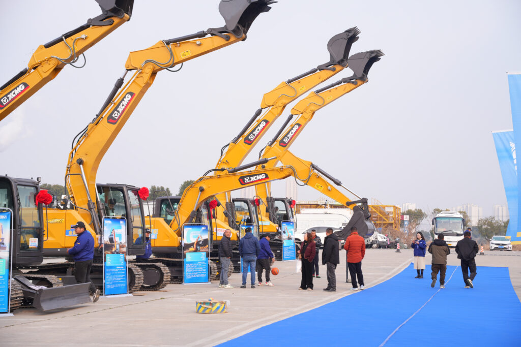 excavateur d'occasion