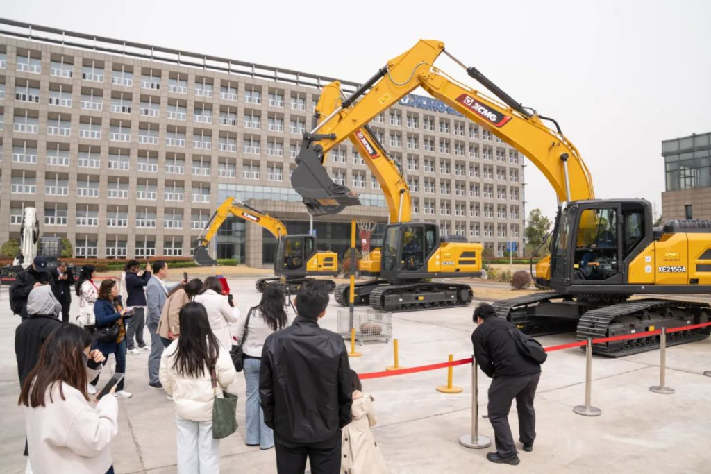 XCMG Showcases Intelligent Manufacturing Powerhouse During 2025 Global Media Tour in Xuzhou 3 image