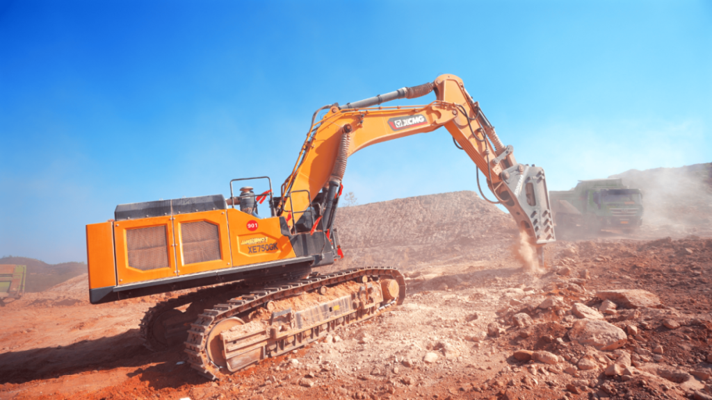 XCMG Excavators Power Key National Traffic Project in Guixi 1 640