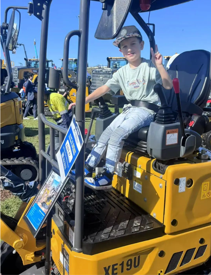 XCMG Electrifies Australia's DDT Expo 2025 with Green Tech, Drawing Record 32,000 Visitors 4 image 7