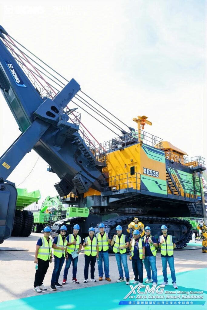 XCMG Gathers Global Mining Leaders at Zero-Carbon Summit, Unveiling Future of Intelligent Mining 20 bc7bdc54b057da55ee9ae2139ccd5eaa