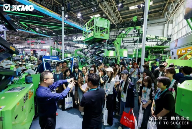 Компания XCMG на выставке BICES 2025 представила решения на основе сценариев, обеспечивающие успех глобальных клиентов 3 изображение 4
