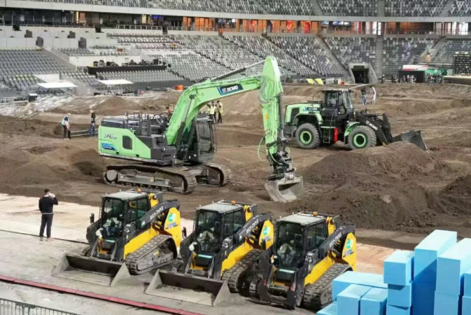 XCMG Powers World-Class Endurance: Behind the Scenes at the FIM SuperEnduro in Stockholm 3 изображение 4